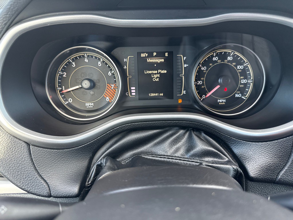 2014 Jeep Cherokee Image 11