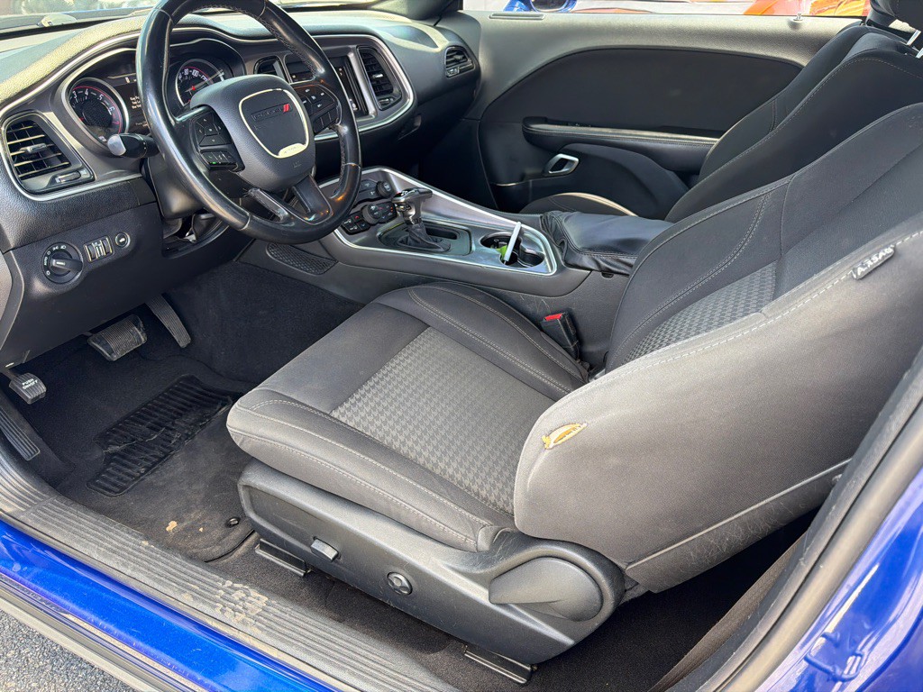2019 Dodge Challenger Image 5