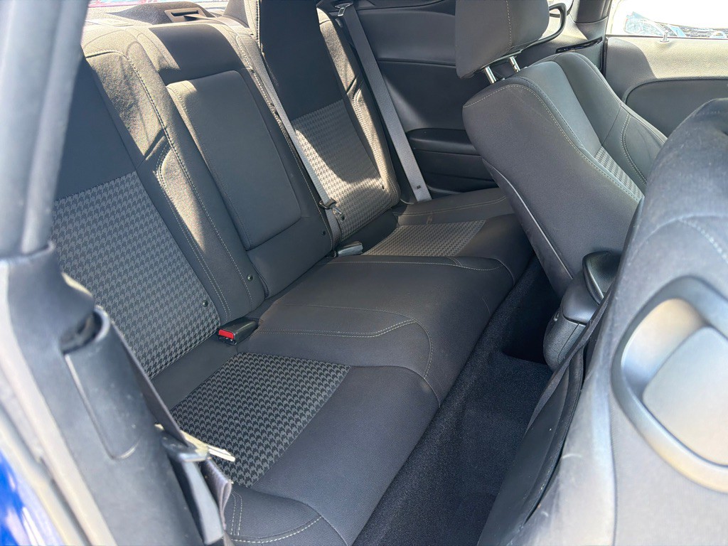 2019 Dodge Challenger Image 7