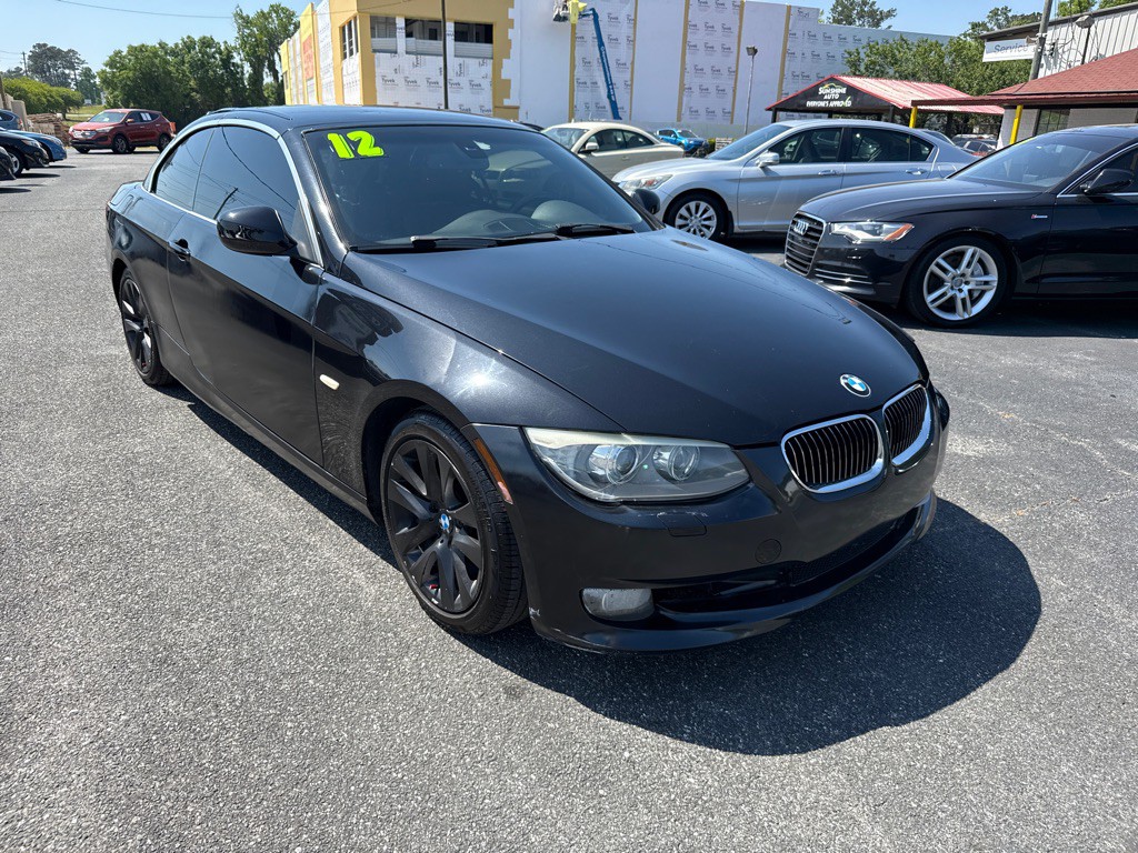 2012 BMW 3 Series Image 2