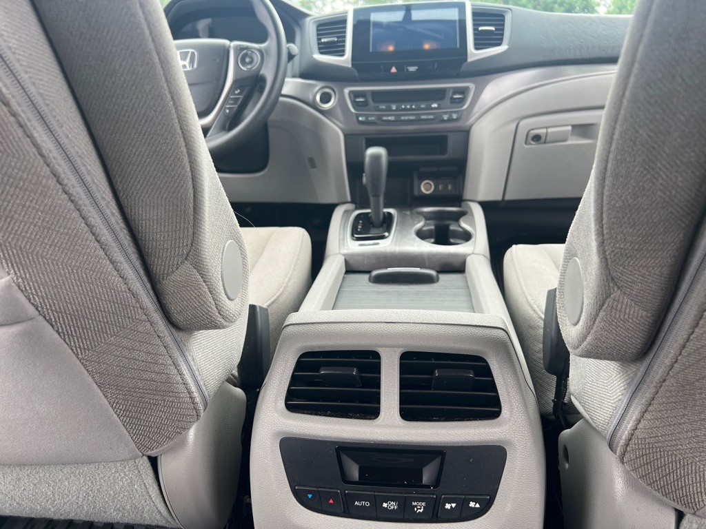 2016 Honda Pilot Image 13