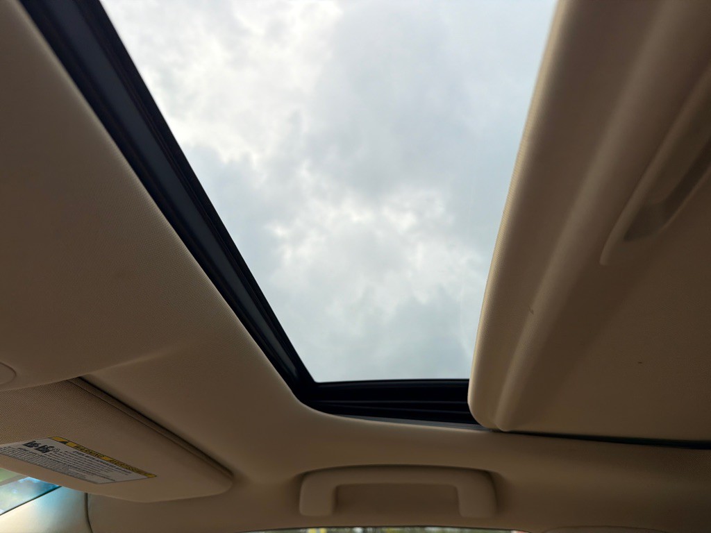 2015 Toyota Avalon Image 14