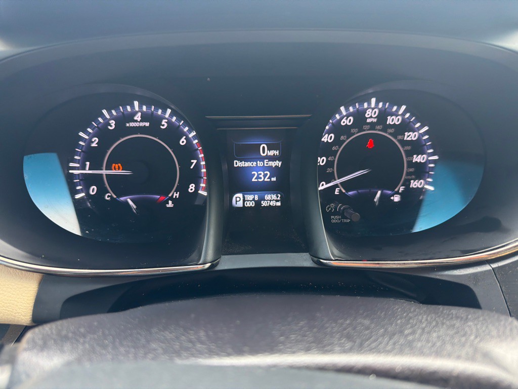 2015 Toyota Avalon Image 15