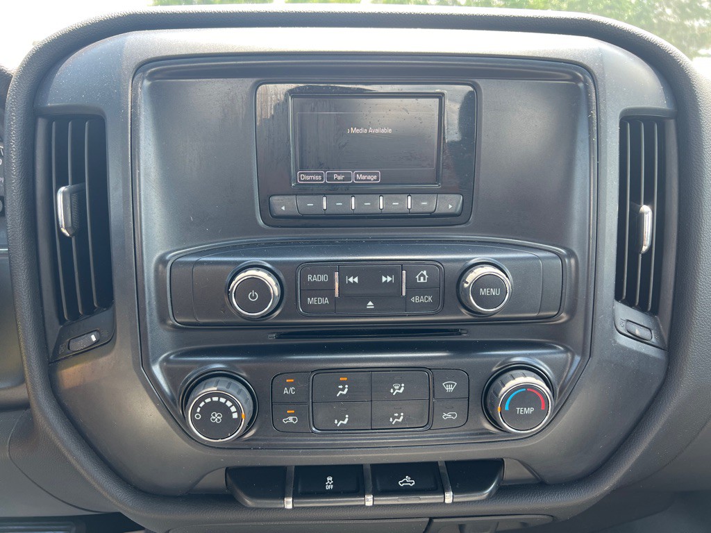 2015 GMC Sierra Image 9