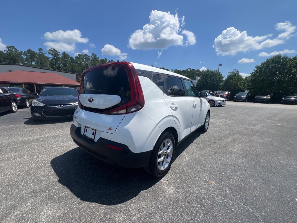 2020 Kia Soul Image 3