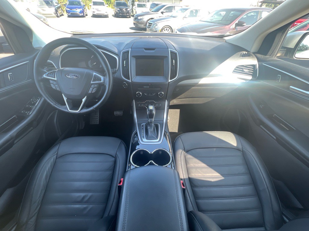 2017 Ford Edge Image 11