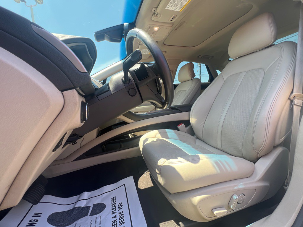 2019 Lincoln MKZ Image 9