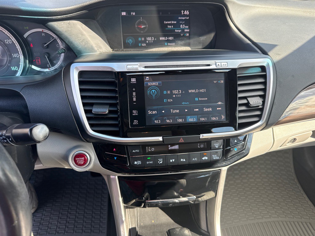 2016 Honda Accord Image 10