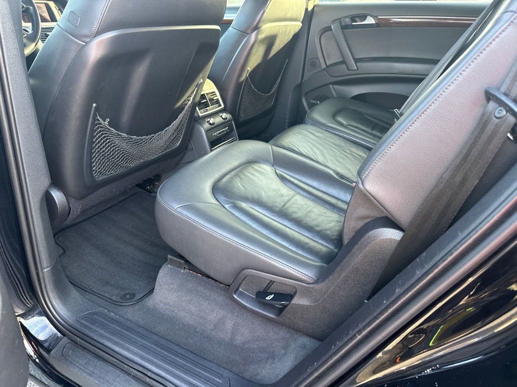 2015 Audi Q7 Image 7
