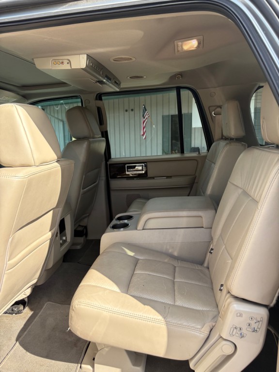 2008 Lincoln Navigator Image 7