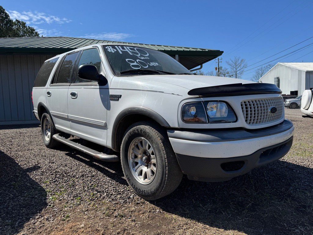 2001 Ford Expedition Image 2