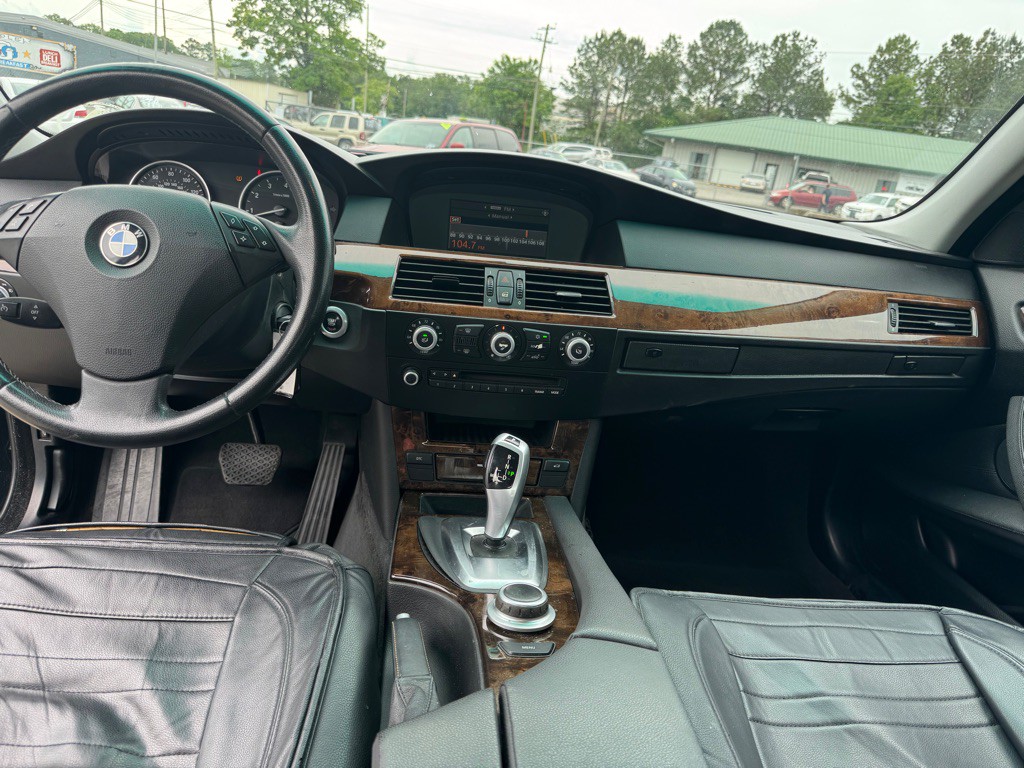 2008 BMW 5 Series Image 12