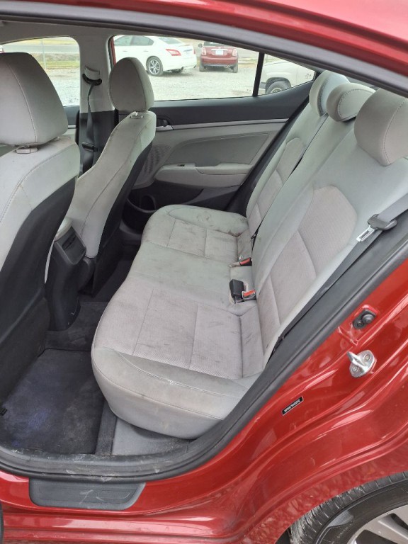 2017 Hyundai Elantra Image 6