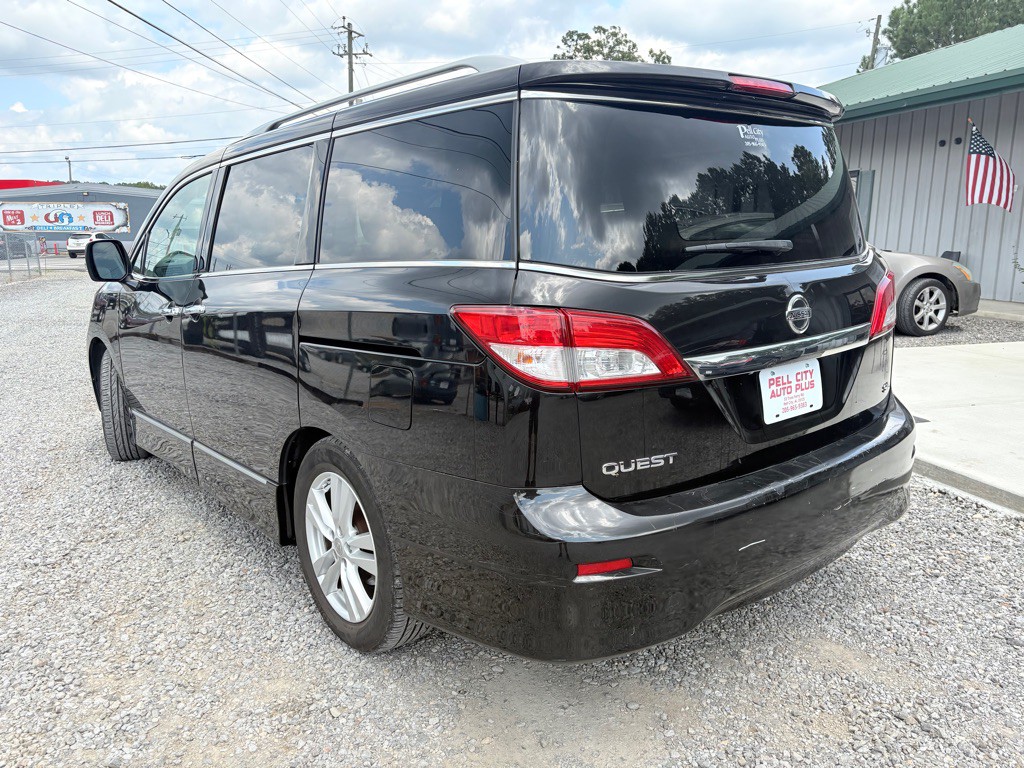 2011 Nissan Quest Image 4