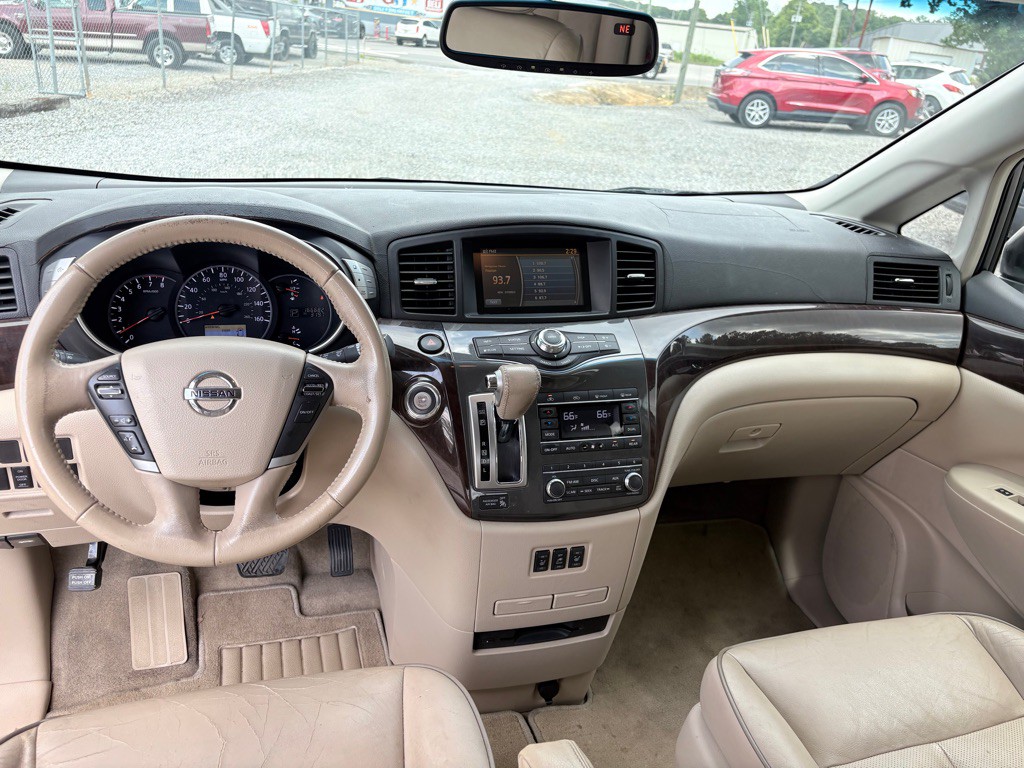 2011 Nissan Quest Image 8