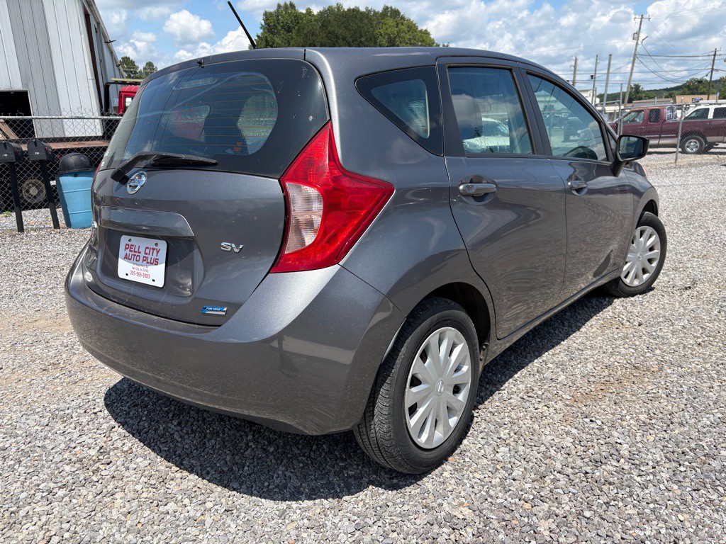 2016 Nissan Versa Image 3
