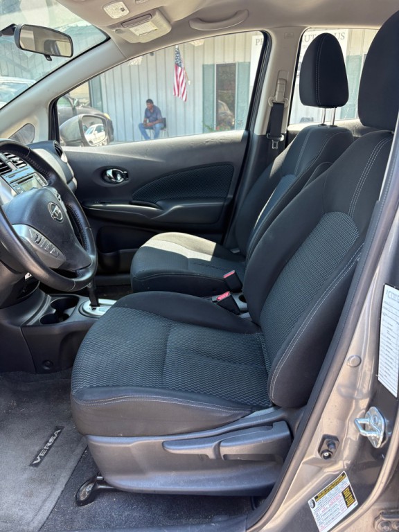 2016 Nissan Versa Image 7
