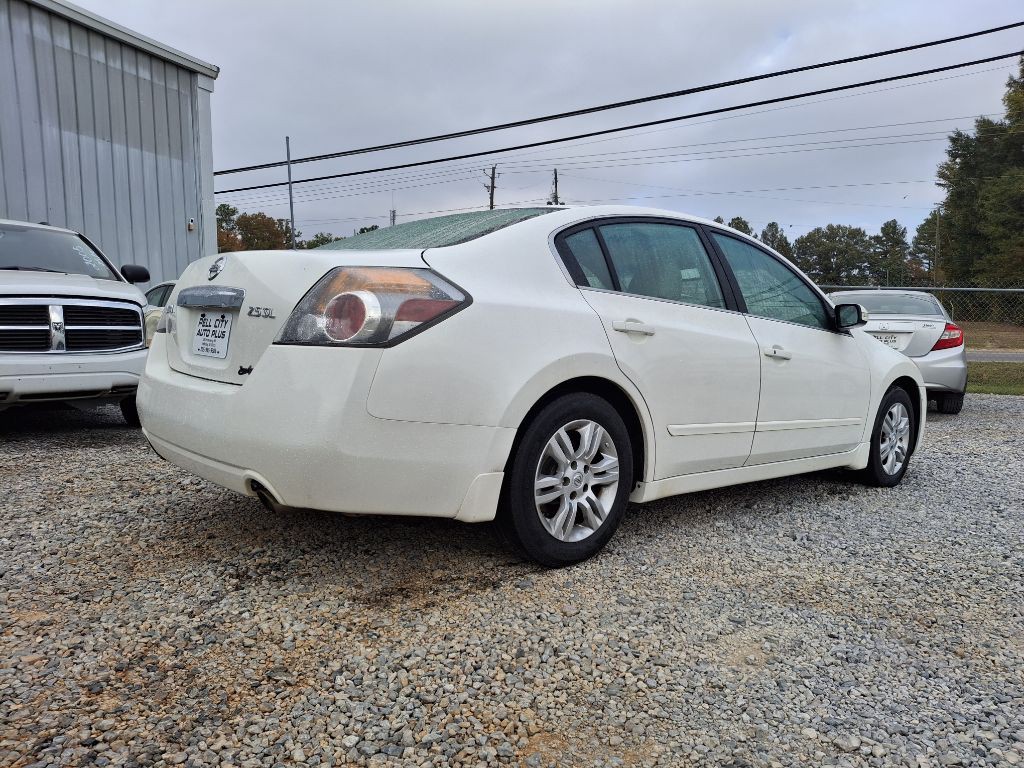2012 Nissan Altima Image 2