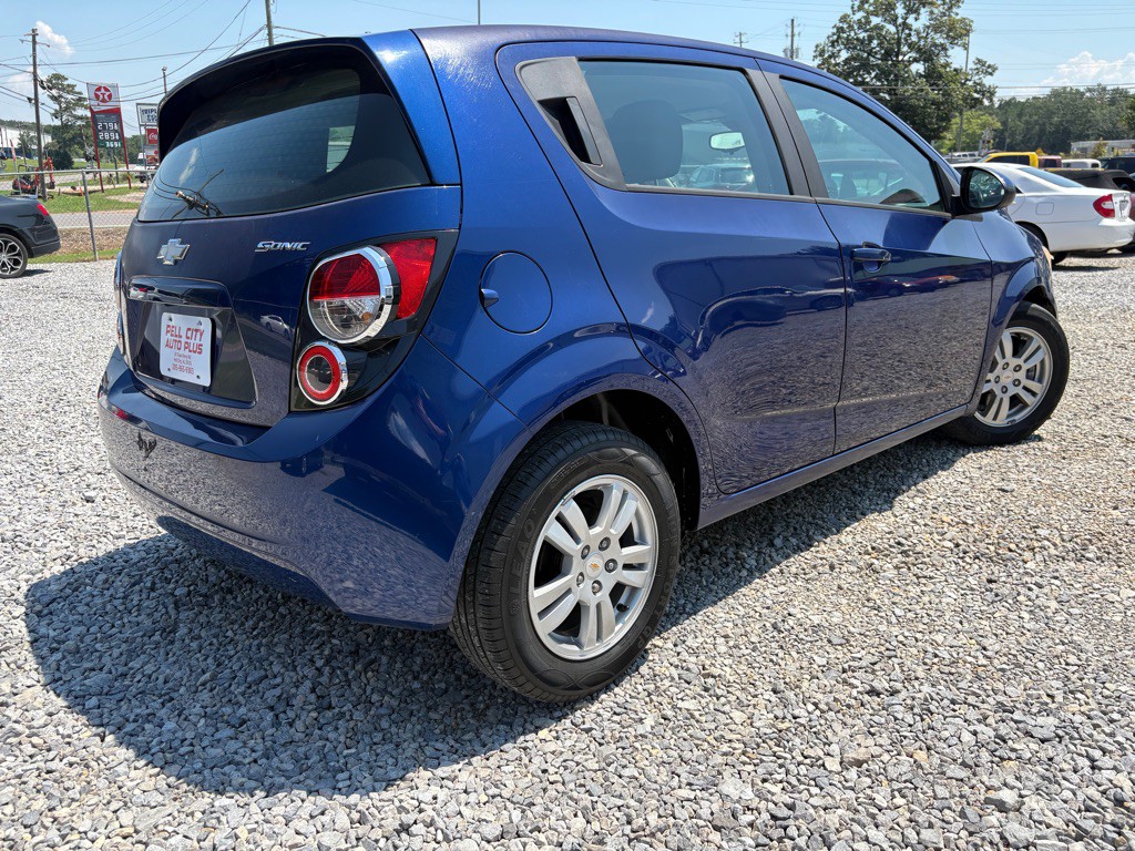 2012 Chevrolet Sonic Image 3