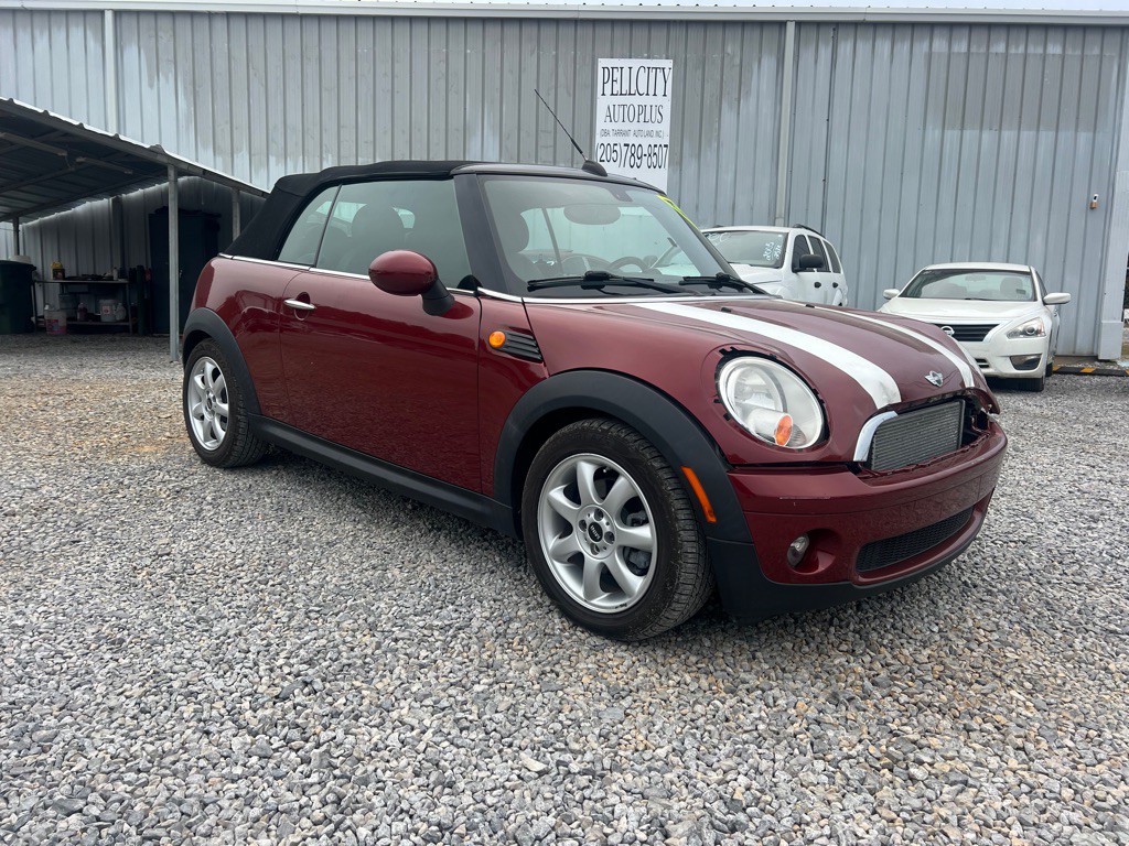 2010 MINI Cooper Image 2