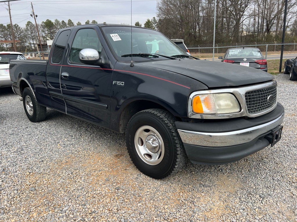 2001 Ford F-150 Image 2