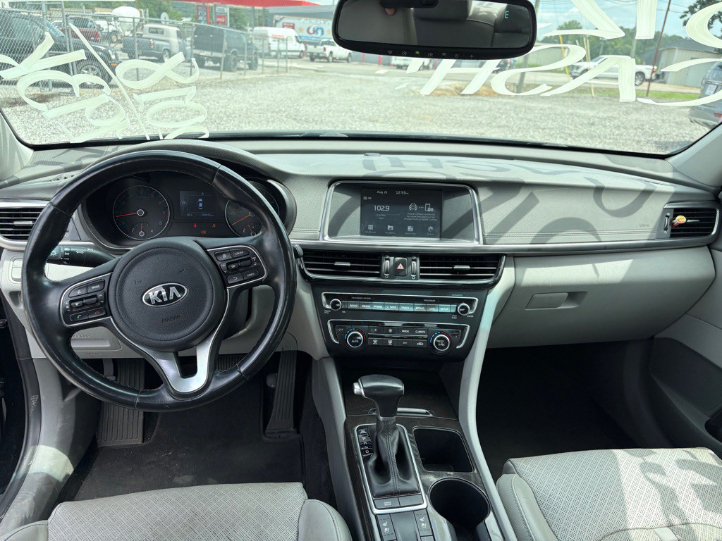 2018 Kia Optima Image 5