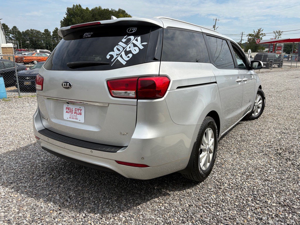 2015 Kia Sedona Image 3