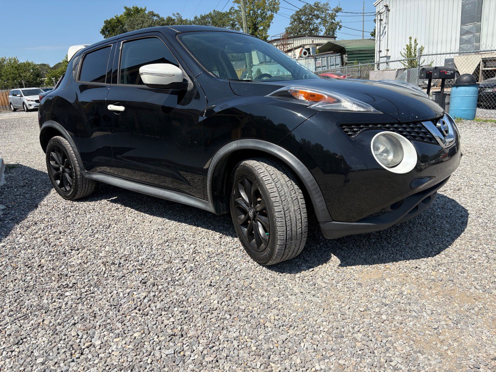 2017 Nissan Juke Image 2