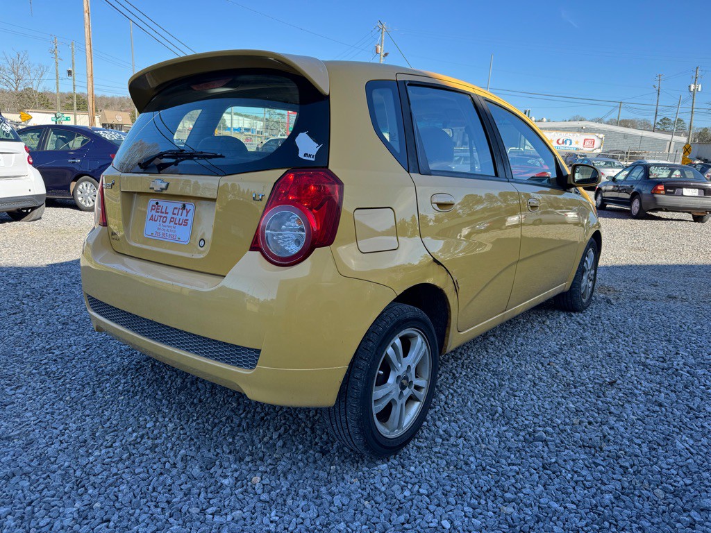 2011 Chevrolet Aveo Image 3