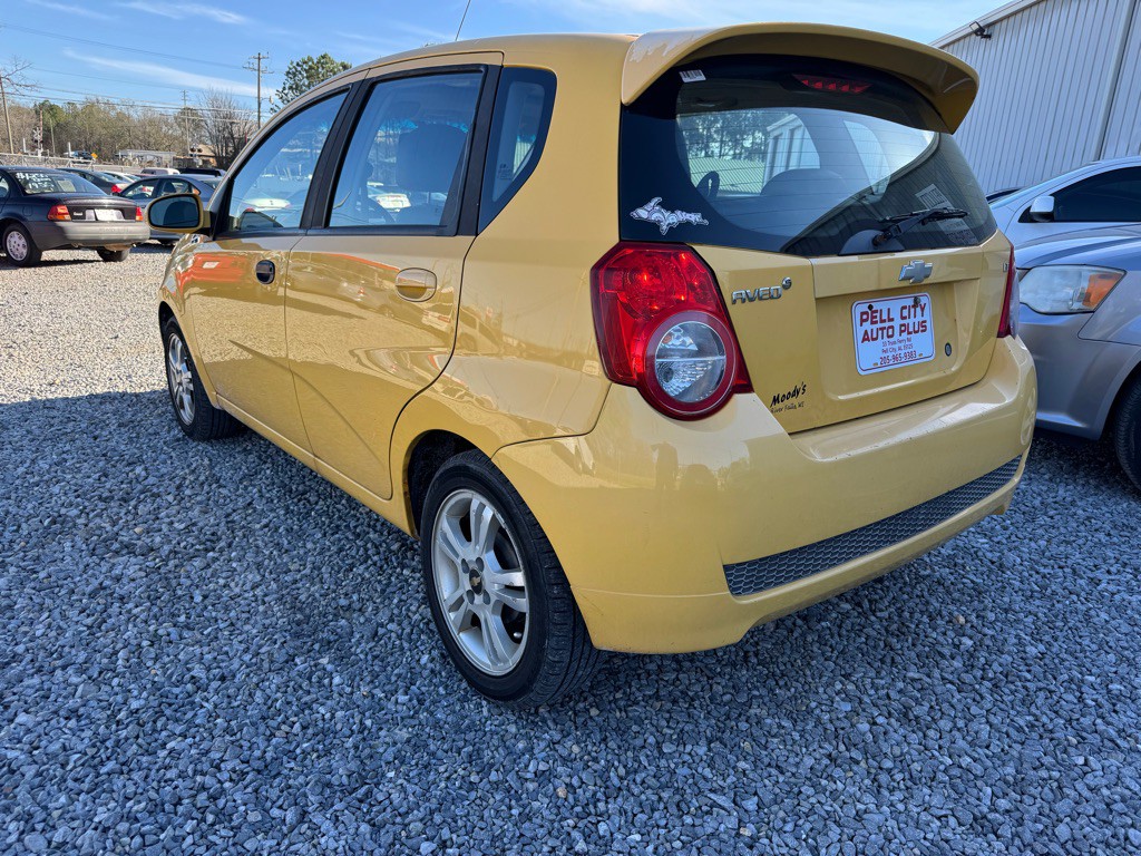 2011 Chevrolet Aveo Image 4