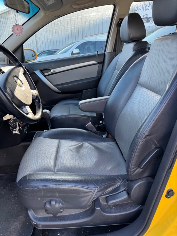 2011 Chevrolet Aveo Image 7