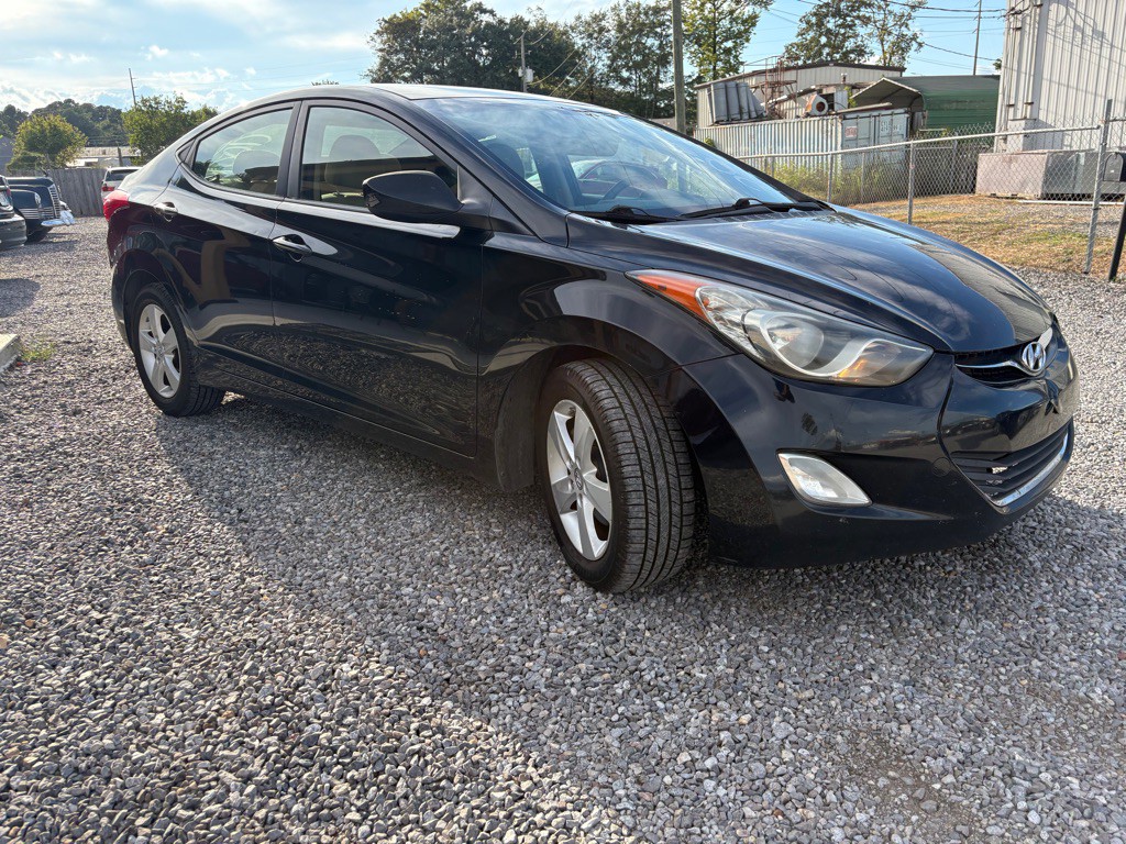 2012 Hyundai Elantra Image 2