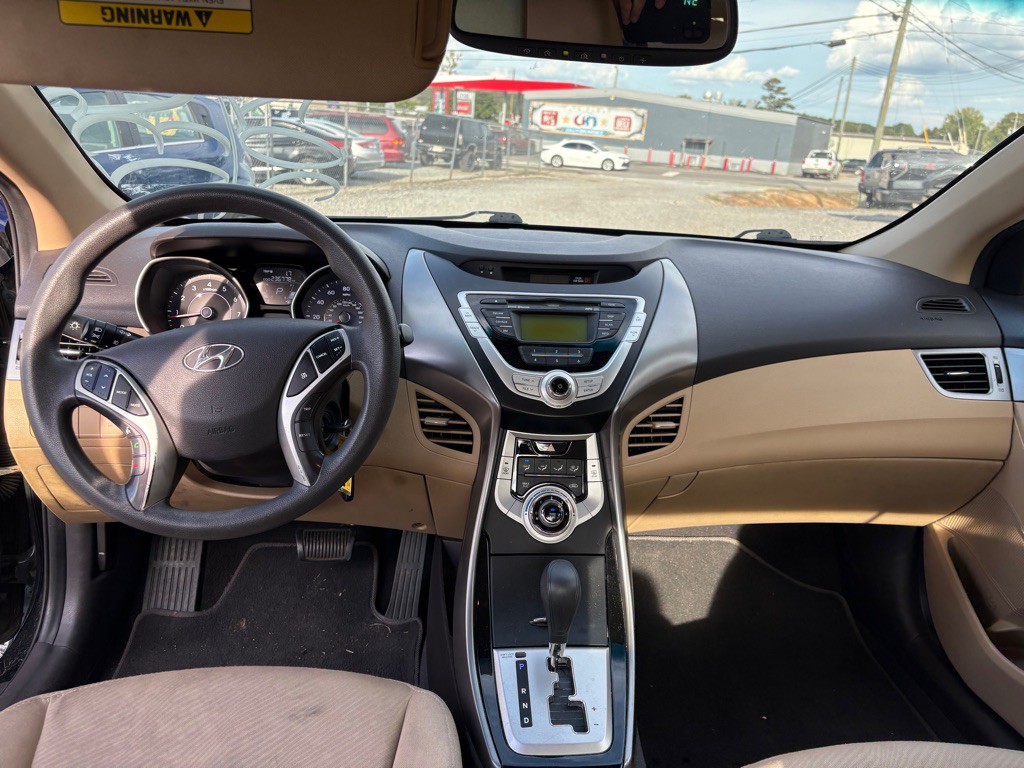 2012 Hyundai Elantra Image 5