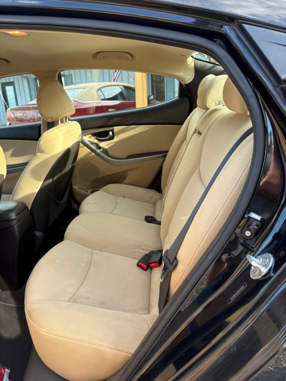 2012 Hyundai Elantra Image 6
