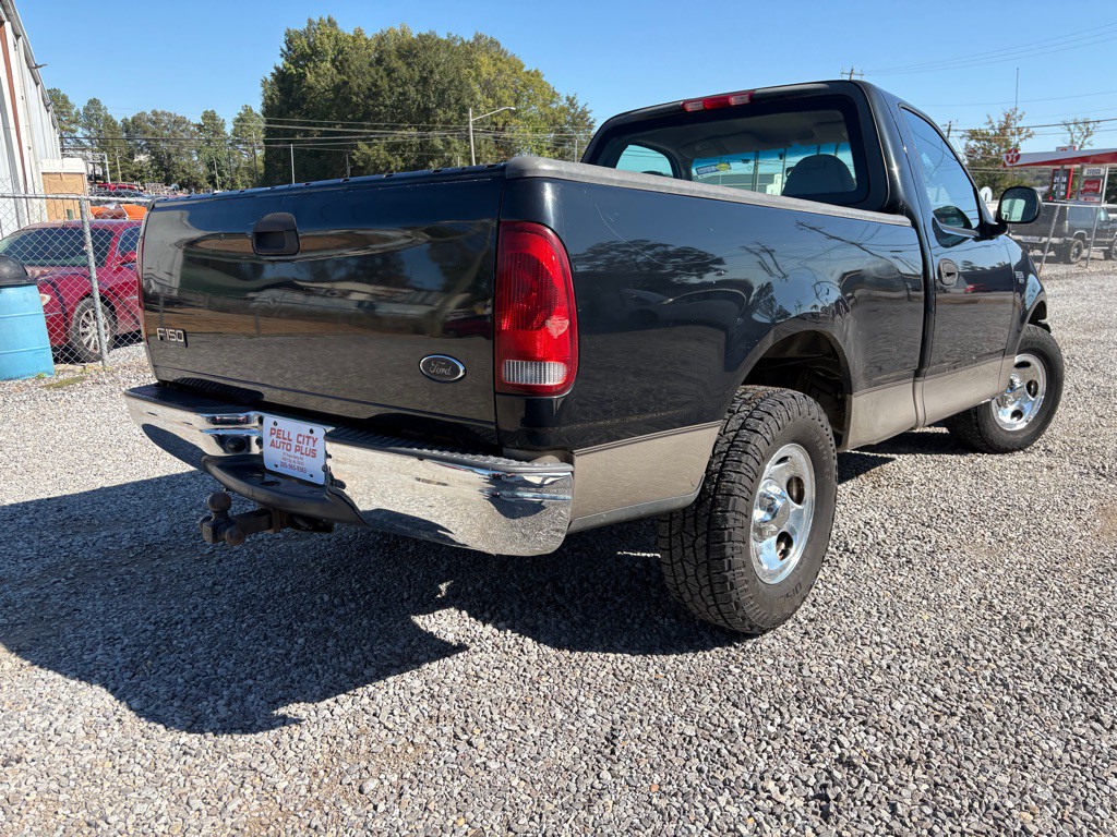 2004 Ford F-150 Image 3