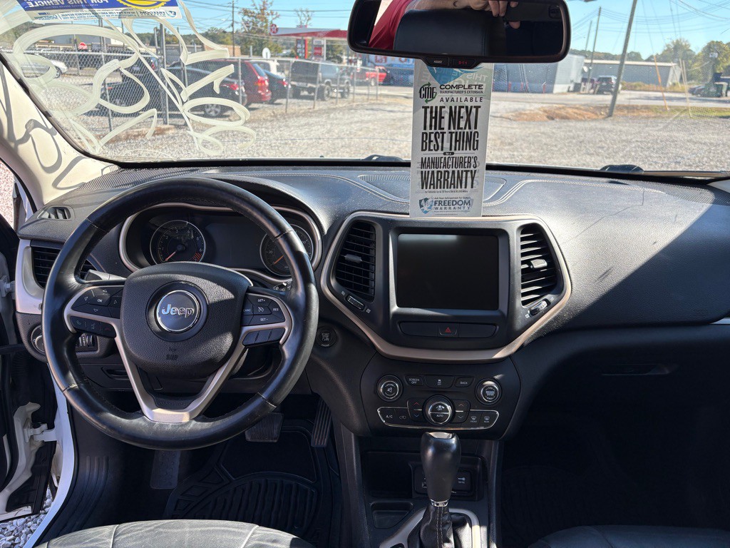 2015 Jeep Cherokee Image 10