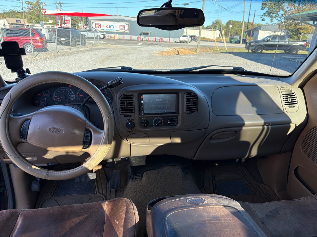 2001 Ford F-150 Image 10