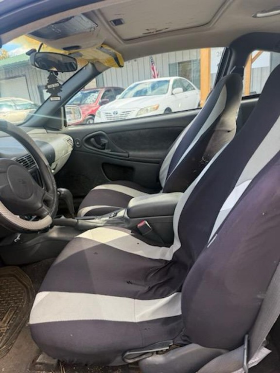 2004 Chevrolet Cavalier Image 5