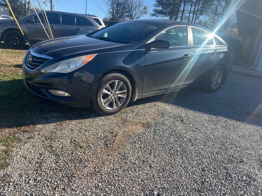 2013 Hyundai Sonata Image 1