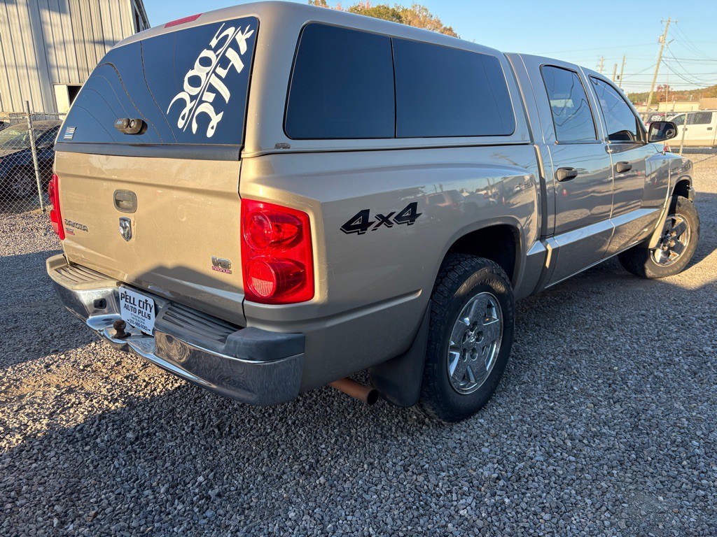2005 Dodge Dakota Image 3