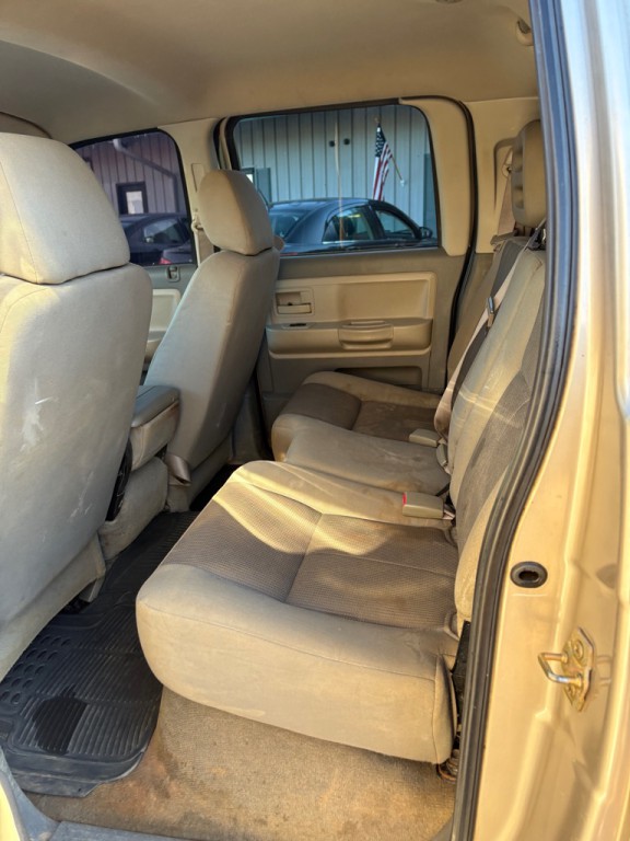 2005 Dodge Dakota Image 6
