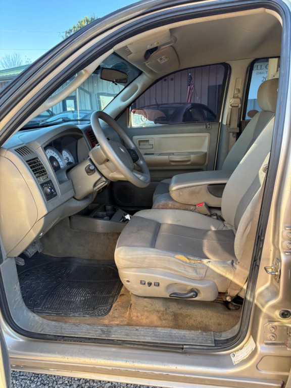 2005 Dodge Dakota Image 7