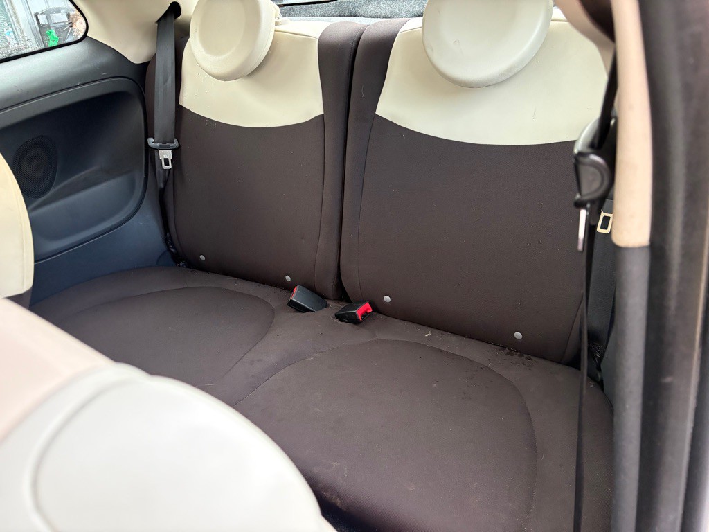 2012 FIAT 500 Image 8