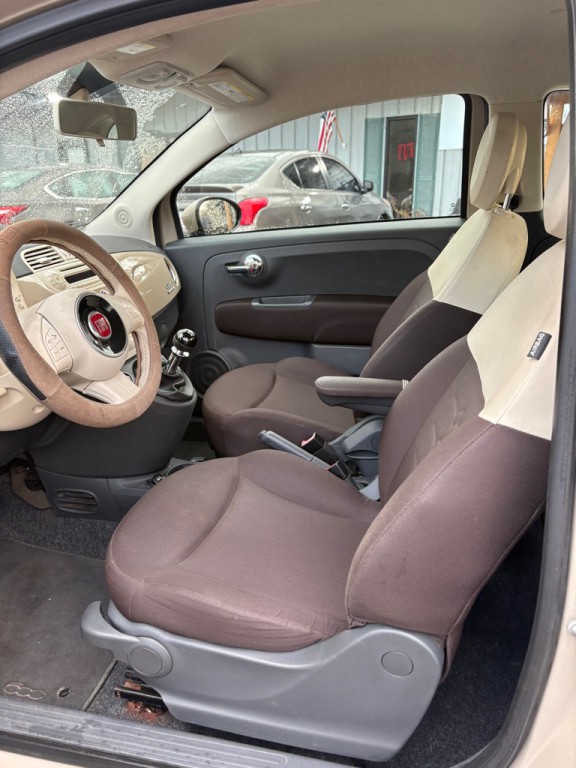 2012 FIAT 500 Image 9