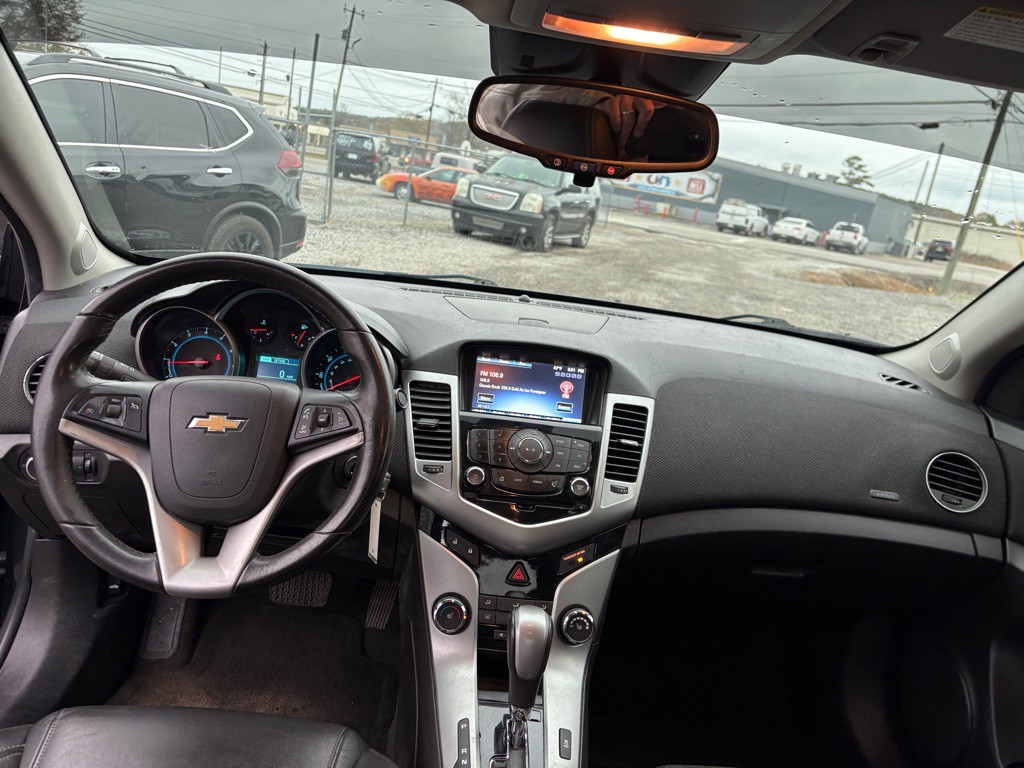 2014 Chevrolet Cruze Image 5