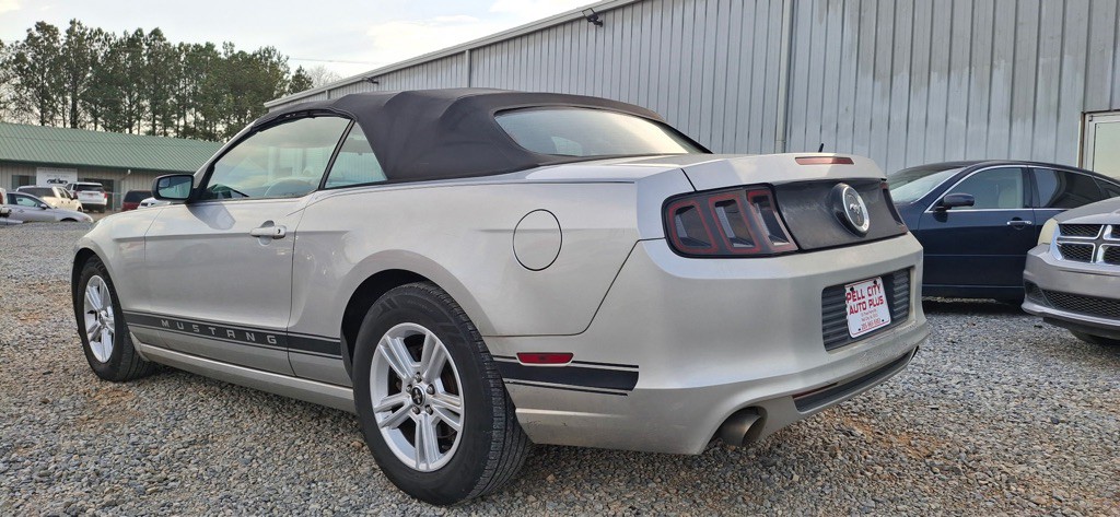 2013 Ford Mustang Image 4