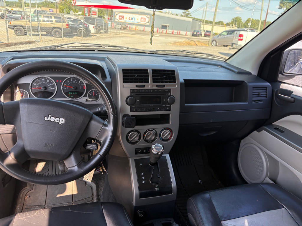 2007 Jeep Compass Image 6