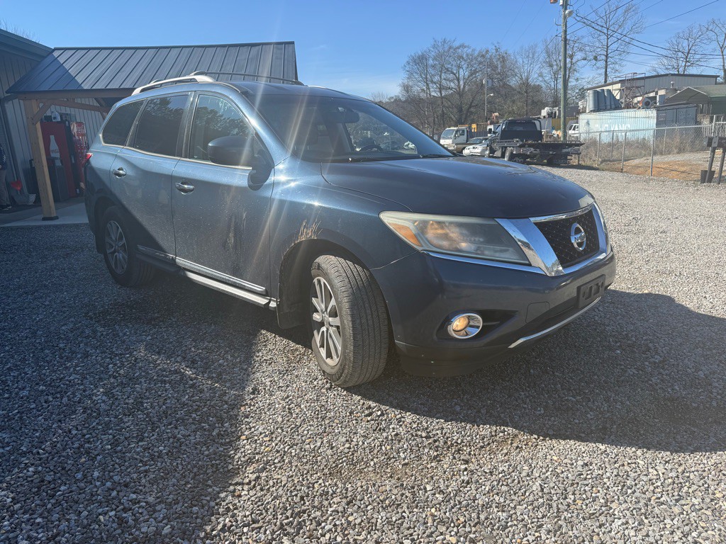 2013 Nissan Pathfinder Image 3