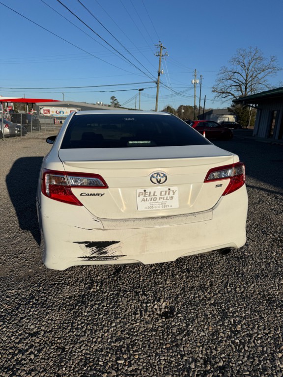 2013 Toyota Camry Image 9