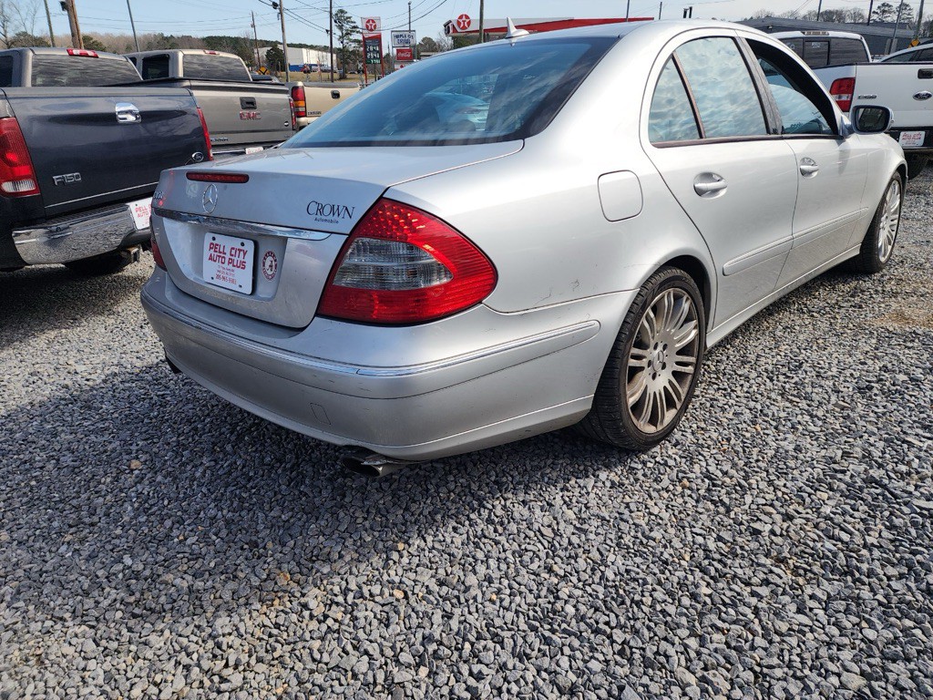 2007 Mercedes-Benz E-Class Image 2